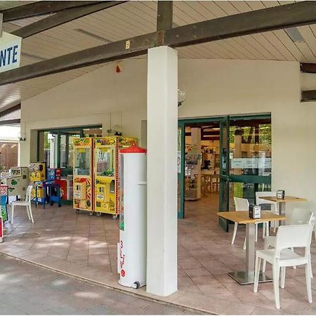 Vacanceselect Mobil Homes - Camping Pineta Sul Mare Camping Village Cesenatico Eksteriør billede