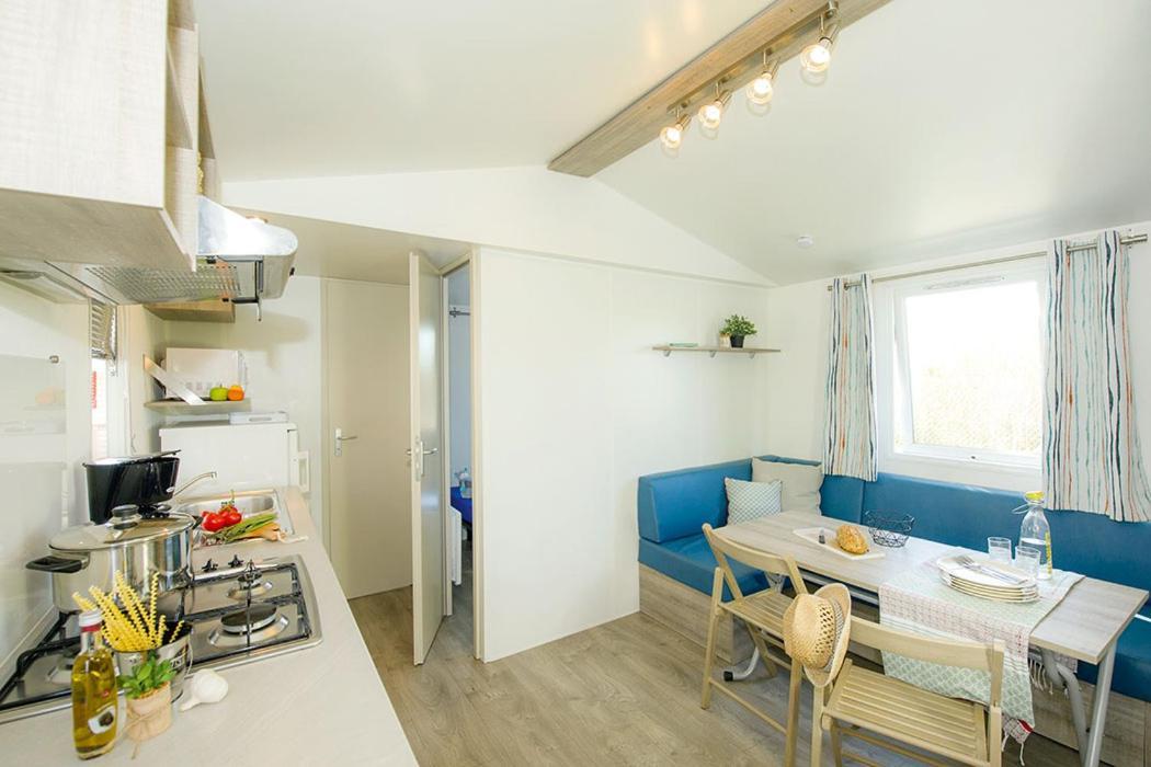 Vacanceselect Mobil Homes - Camping Pineta Sul Mare Camping Village Cesenatico Eksteriør billede