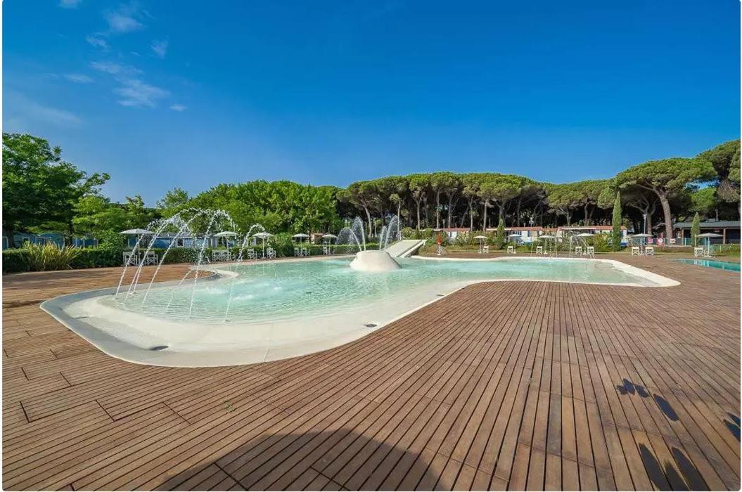 Vacanceselect Mobil Homes - Camping Pineta Sul Mare Camping Village Cesenatico Eksteriør billede