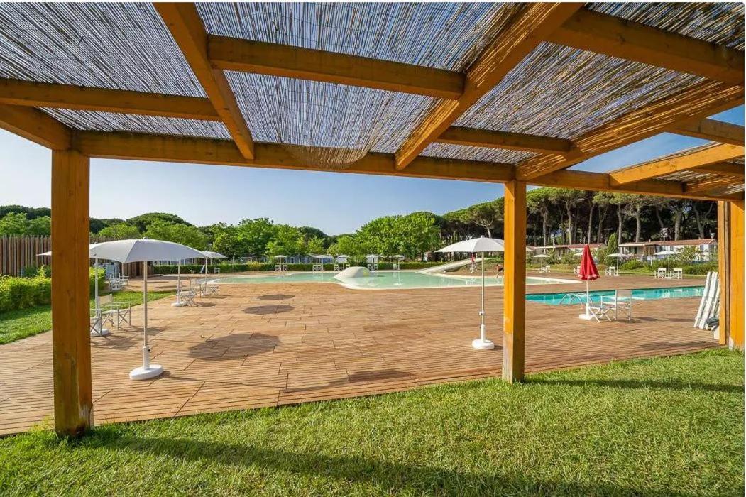 Vacanceselect Mobil Homes - Camping Pineta Sul Mare Camping Village Cesenatico Eksteriør billede